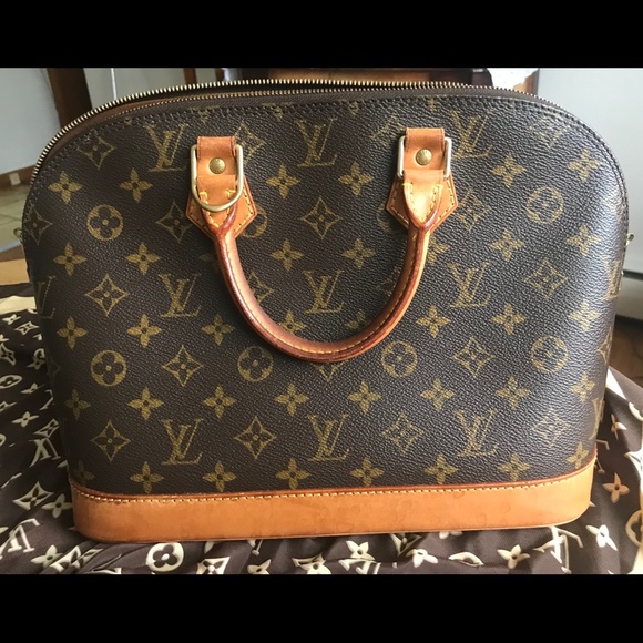 Louis Vuitton Handbags - Authentic Louis Vuitton Alma Pm